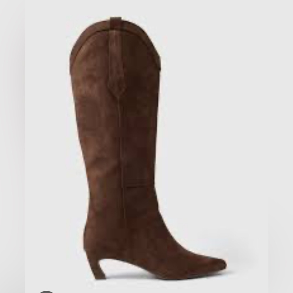 Gap vegan suede western style boots